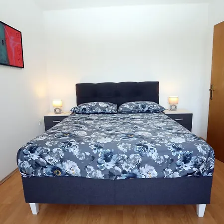 Гостьовий будинок Ivan 3*